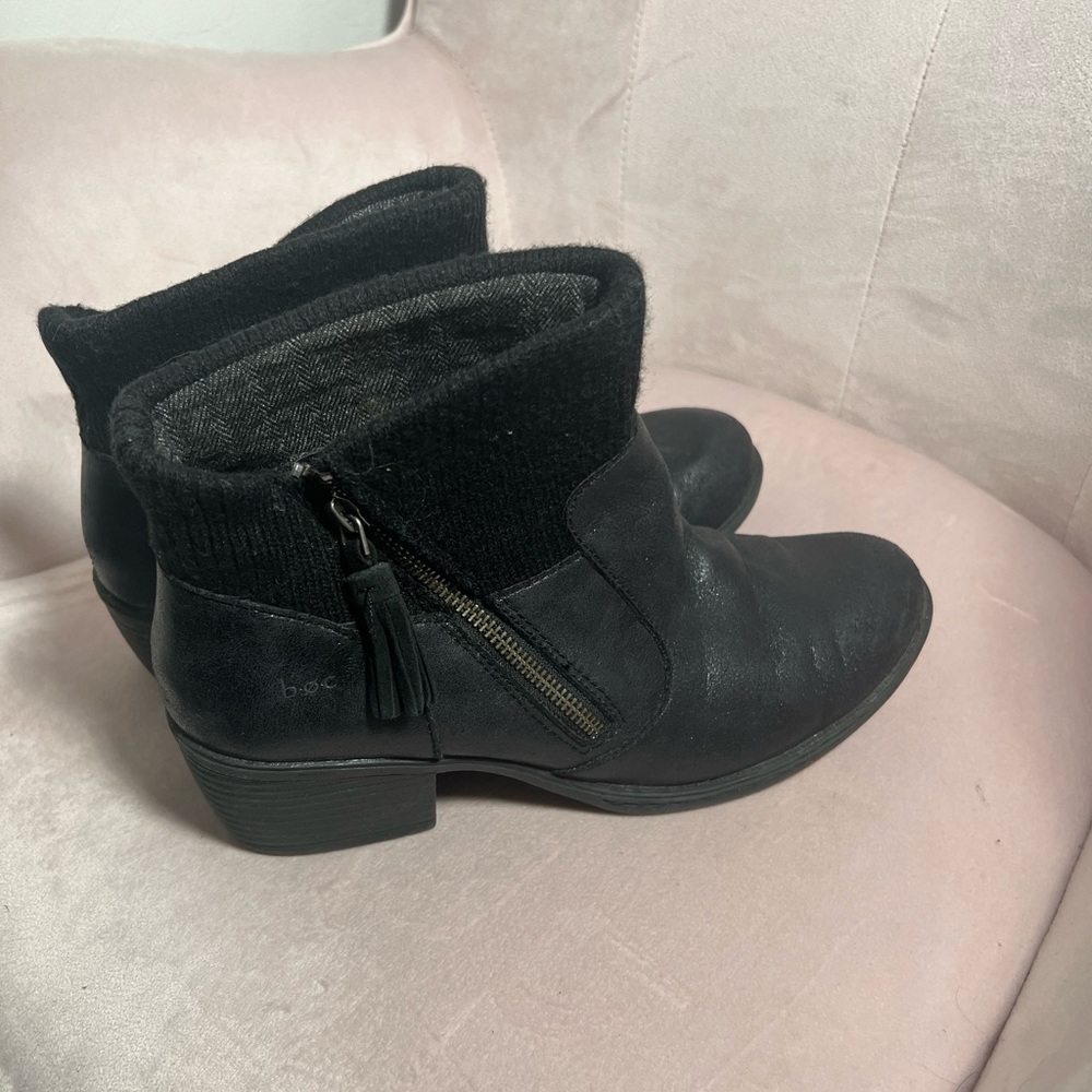 BOC Bendell Black Leather Sweater Ankle Boot 10